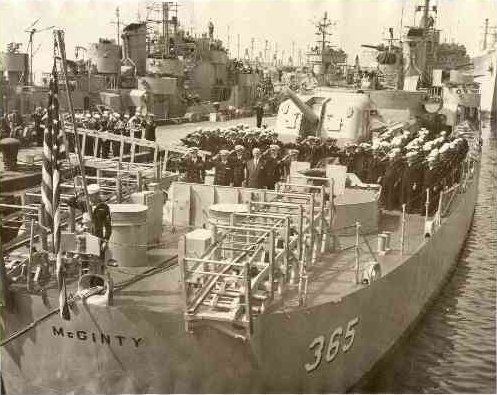 crew-salute-1951